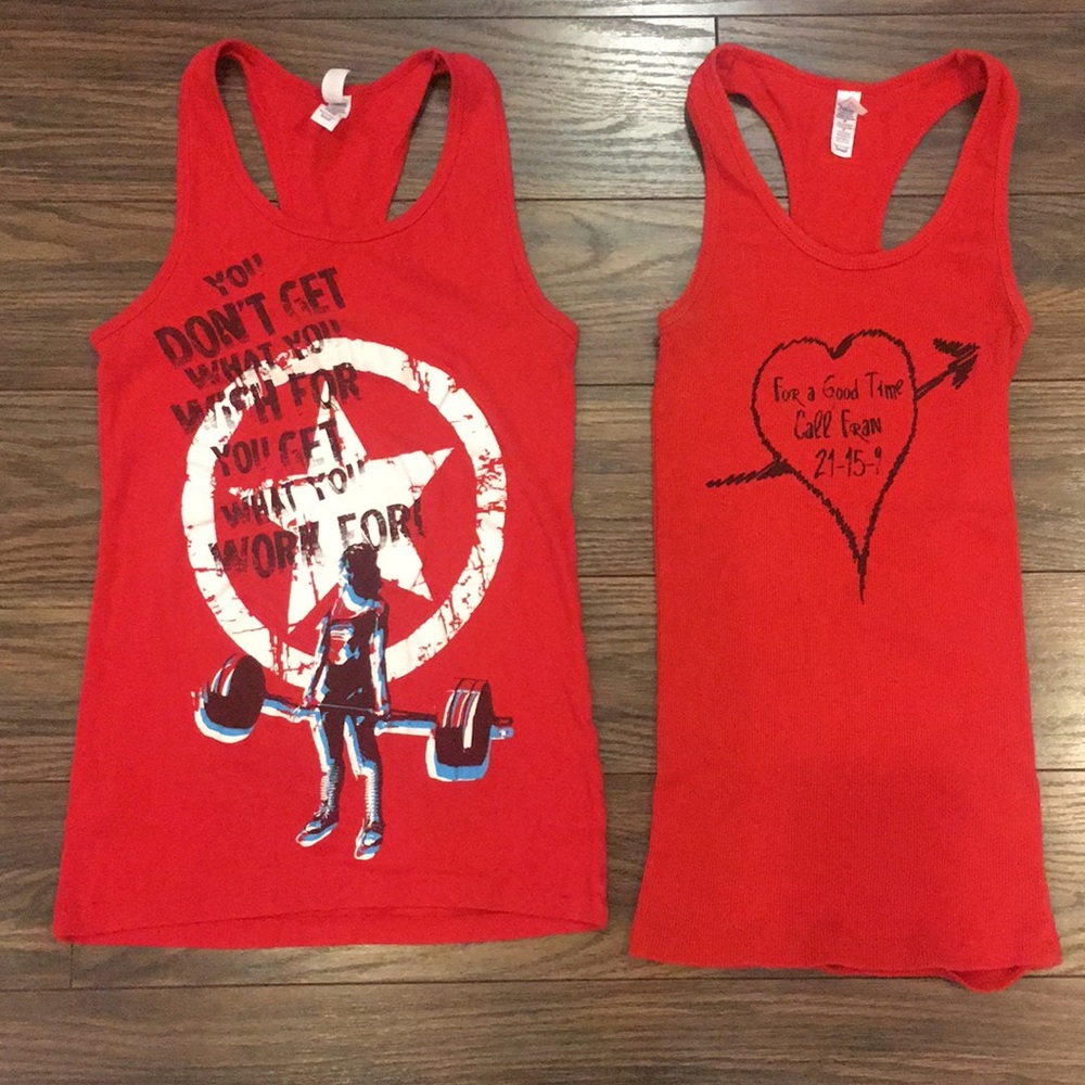 2 Tank Tops Size Small